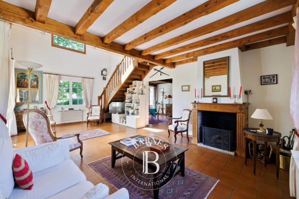 Urrugne, Maison 6 Chambres -  213 m² à vendre
