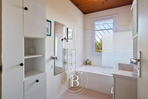 Urrugne, Maison 6 Chambres -  213 m² à vendre