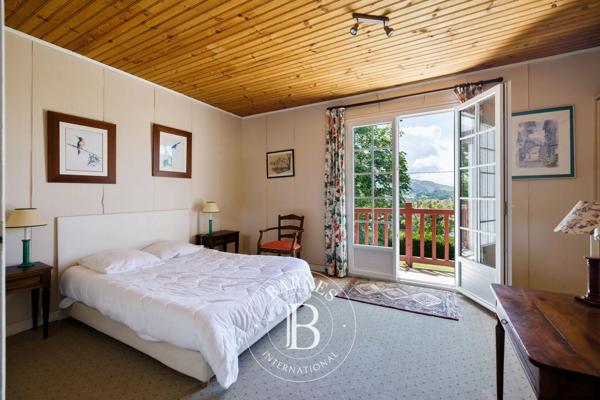 Urrugne, Maison 6 Chambres -  213 m² à vendre