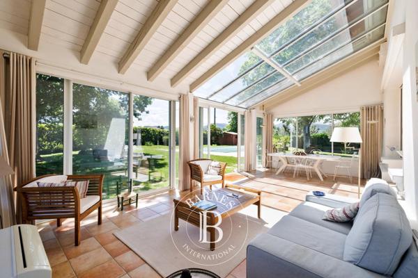 Urrugne, Maison 6 Chambres -  213 m² à vendre