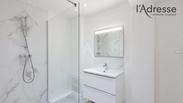 PUTEAUX/ Boieldieu - Appartement 4 pièces 101m² avec cave et parking