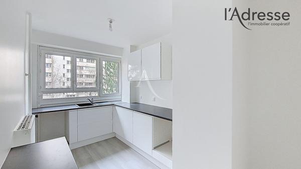 PUTEAUX/ Boieldieu - Appartement 4 pièces 101m² avec cave et parking