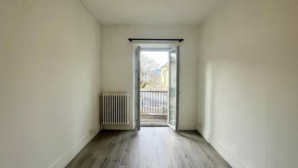 Appartement une pièce - Voglans