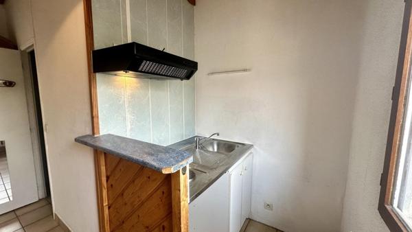 Appartement une pièce - Voglans