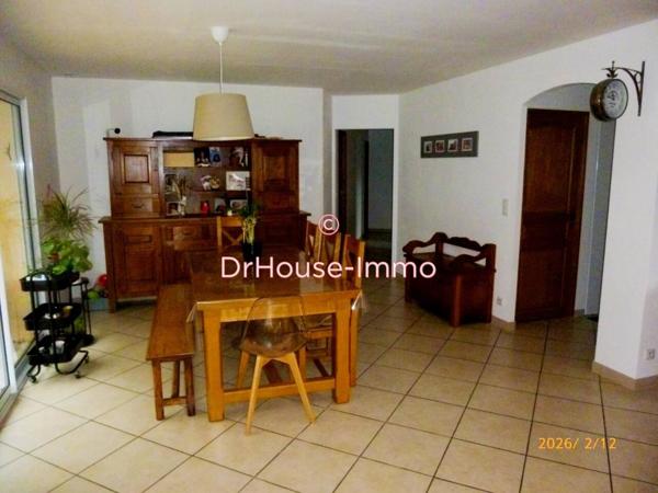 Maison à vendre 7 pièces de 218 m²