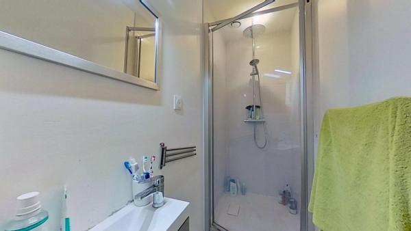 23 rue Roposte Lyon 69003 – Chambre 4 – T5 Meublé – 570 €CC