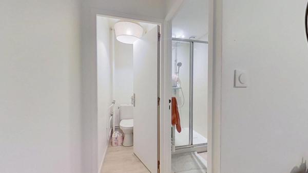 23 rue Roposte Lyon 69003 – Chambre 4 – T5 Meublé – 570 €CC