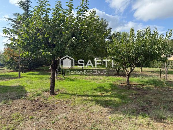 Magnifique terrain constructible semis viabilisé de 986 m2