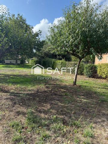 Magnifique terrain constructible semis viabilisé de 986 m2