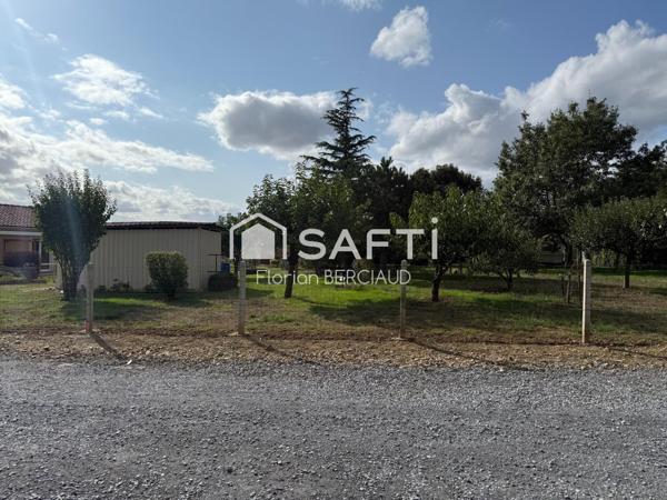 Magnifique terrain constructible semis viabilisé de 986 m2