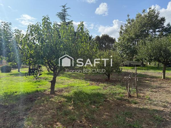 Magnifique terrain constructible semis viabilisé de 986 m2