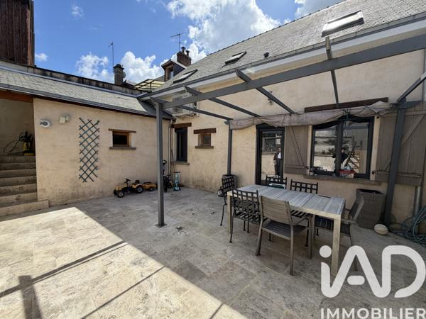 Maison à vendre 8 pièces 130 m² Malicorne-sur-Sarthe
