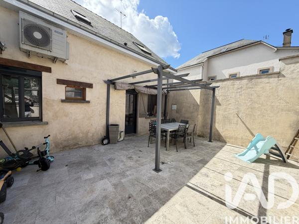 Maison à vendre 8 pièces 130 m² Malicorne-sur-Sarthe