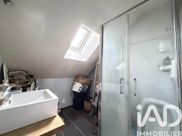 Maison à vendre 8 pièces 130 m² Malicorne-sur-Sarthe