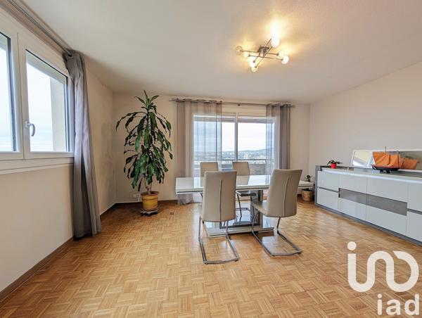 Appartement 3 pièces de 78 m² à Marseille (13010)