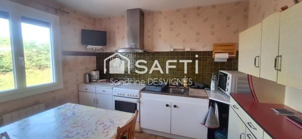 Pavillon 3 chrs, sous-sol et terrain de 1500 m2