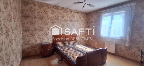 Pavillon 3 chrs, sous-sol et terrain de 1500 m2