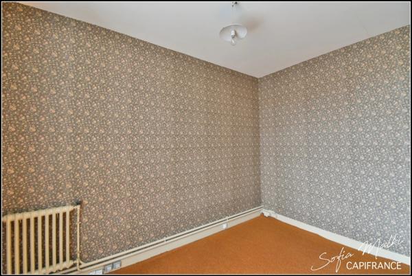 Maison à vendre 8 pièces PREVERANGES (18)