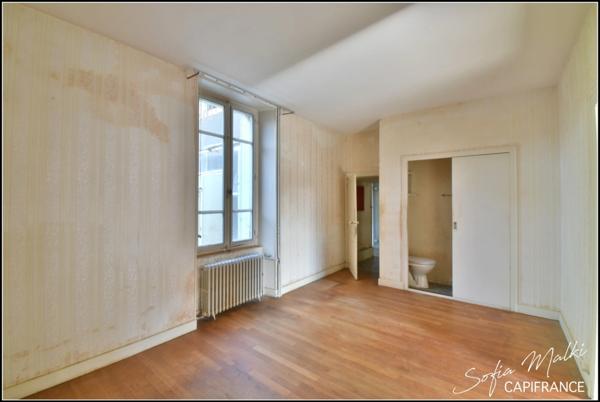 Maison à vendre 8 pièces PREVERANGES (18)