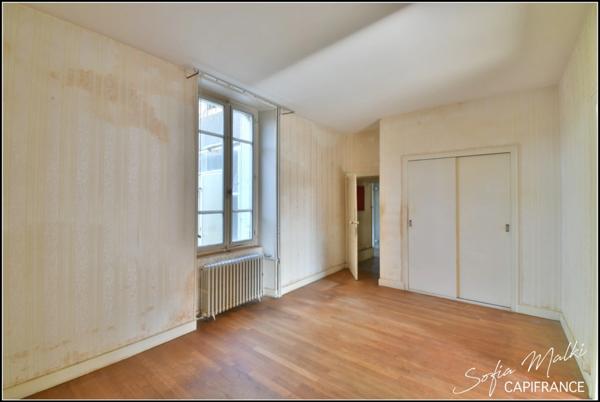 Maison à vendre 8 pièces PREVERANGES (18)