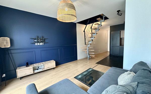 Maison à vendre    3 pièces •  Castres-Gironde