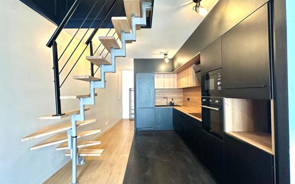 Maison à vendre    3 pièces •  Castres-Gironde