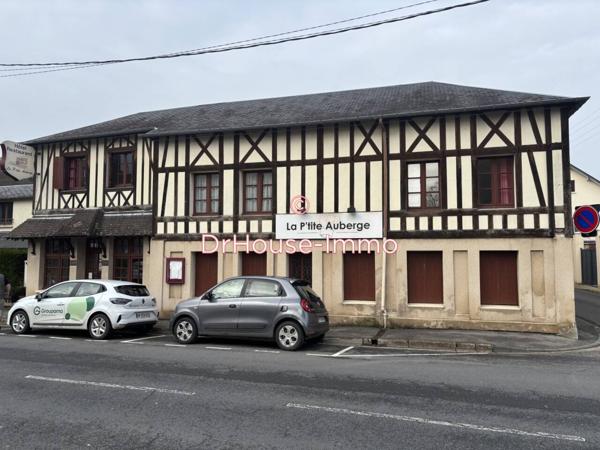 Commerce à louer 25 pièces de 1 080 m²