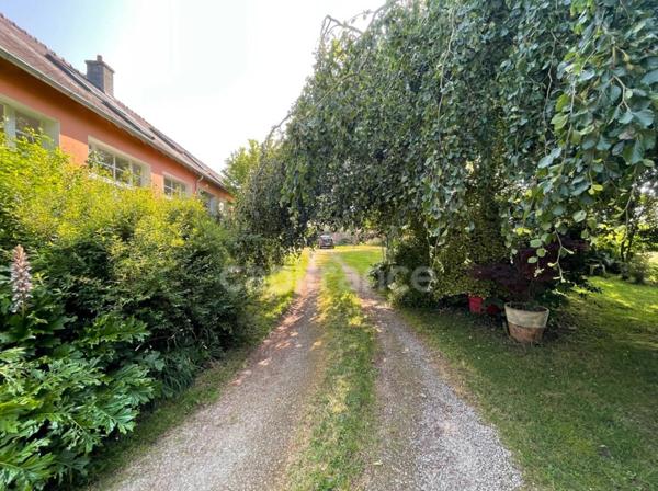 BIEN ATYPIQUE Maison à vendre 8 pièces EDERN (29) 200 m2 + Dependances