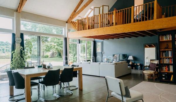 BIEN ATYPIQUE Maison à vendre 8 pièces EDERN (29) 200 m2 + Dependances