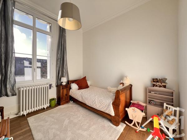 Maison à vendre  9 pièces - 232 m2 JOUE LES TOURS - 37