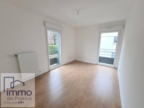 VOIRON / 3 rue Emile ZOLA.   "Villa Athena" Résidence neuve de 2019T3 de 68,30m² situé au 1er étage avec ascenseur et garage.