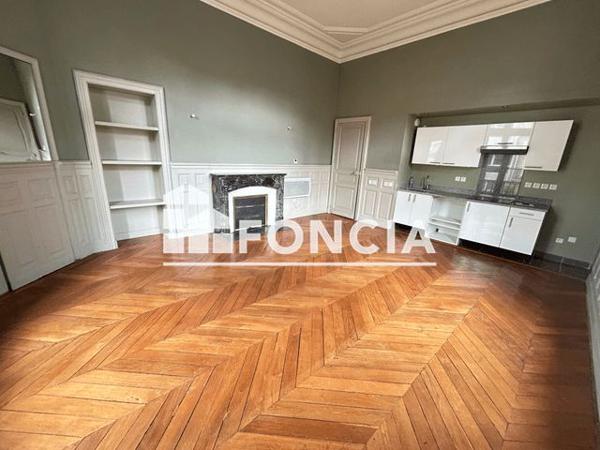 Location Appartement 3 pièces 75.3 m² - 11 AVENUE VICTOR HUGO Sete 34200