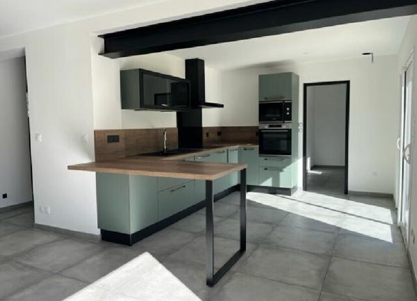 Maison à vendre    5 pièces •  Périgny