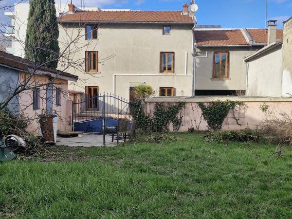 Maison 7 pièces - 225 m²