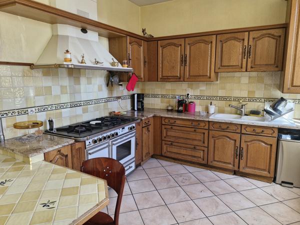 Maison 7 pièces - 225 m²