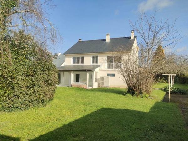 Maison à vendre 301 394 € Saint-Étienne-de-Montluc 6 p 150 m² DPE D