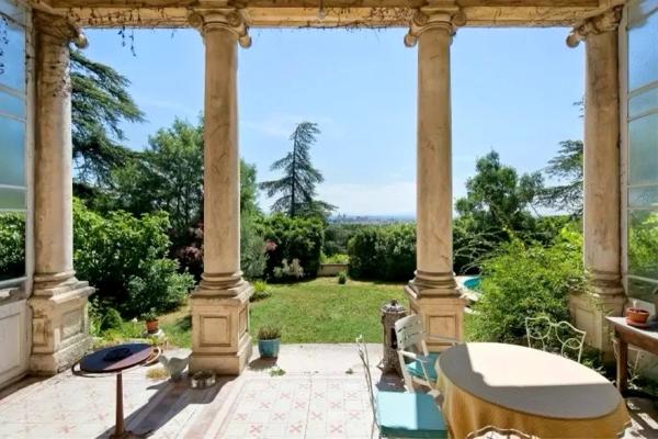 Villeneuve-lès-Avignon (30400) Demeure d'exception: Villeneuve les Avignon 4 pièce(s) 274 m2