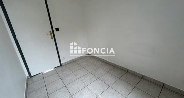 Location Appartement 3 pièces 36.93 m² - Villeneuve-saint-georges 94190