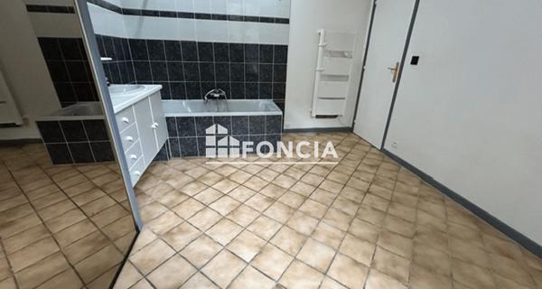Location Appartement 3 pièces 36.93 m² - Villeneuve-saint-georges 94190