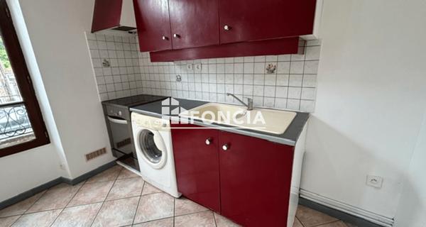 Location Appartement 3 pièces 36.93 m² - Villeneuve-saint-georges 94190