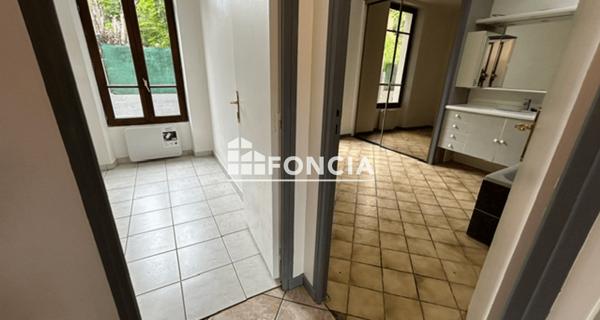Location Appartement 3 pièces 36.93 m² - Villeneuve-saint-georges 94190