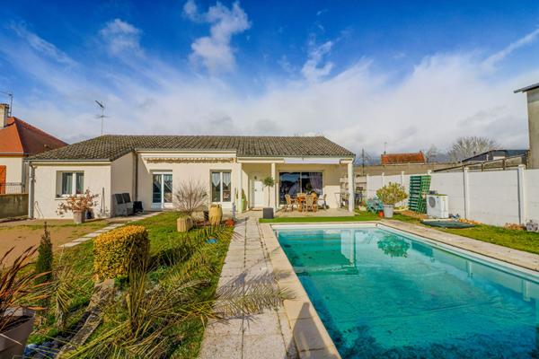 Maison Nevers, plain pied, 4 chambres, piscine, Jardin, double garage, 2H30 de Paris