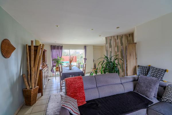 Maison Nevers, plain pied, 4 chambres, piscine, Jardin, double garage, 2H30 de Paris