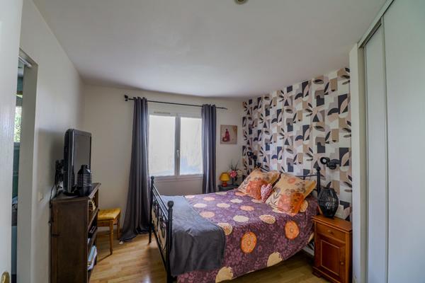 Maison Nevers, plain pied, 4 chambres, piscine, Jardin, double garage, 2H30 de Paris