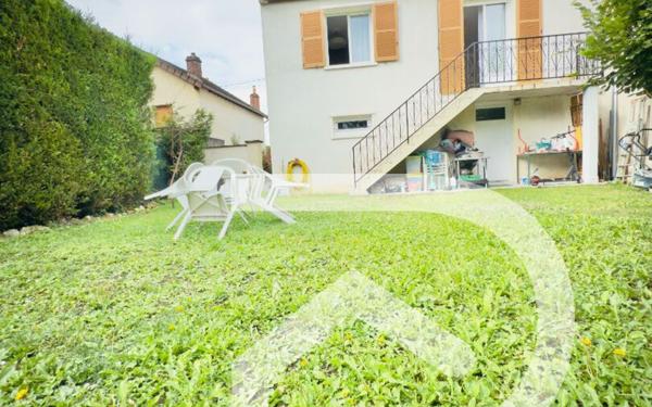 Maison à vendre    5 pièces •  Persan