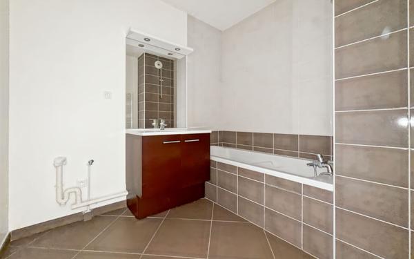 Appartement à vendre    3 pièces •  Lyon 7