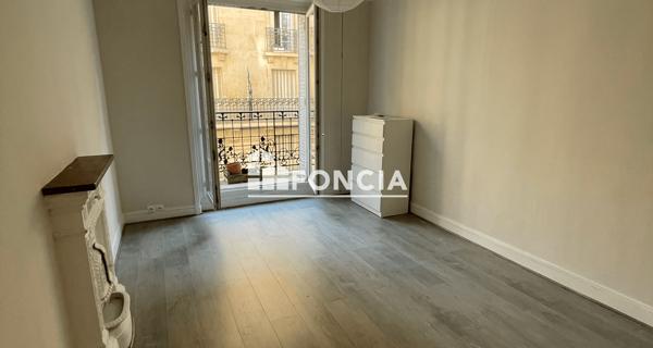 Location Appartement 2 pièces 43.83 m² - Paris 75015