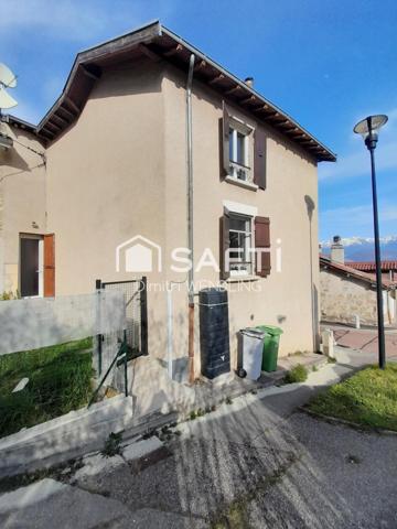 Grande maison de village rénovée, à proximité de la nature