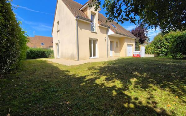 Maison à vendre    5 pièces • 110 m2 Merville-Franceville-Plage