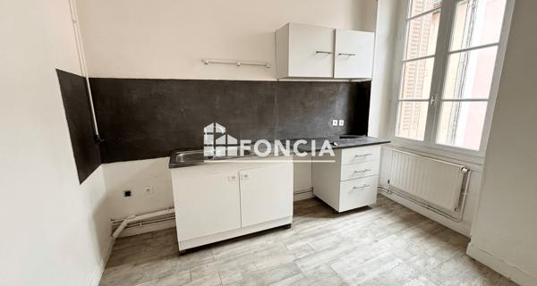 Location Appartement 3 pièces 80.25 m² - Romans-sur-isère 26100